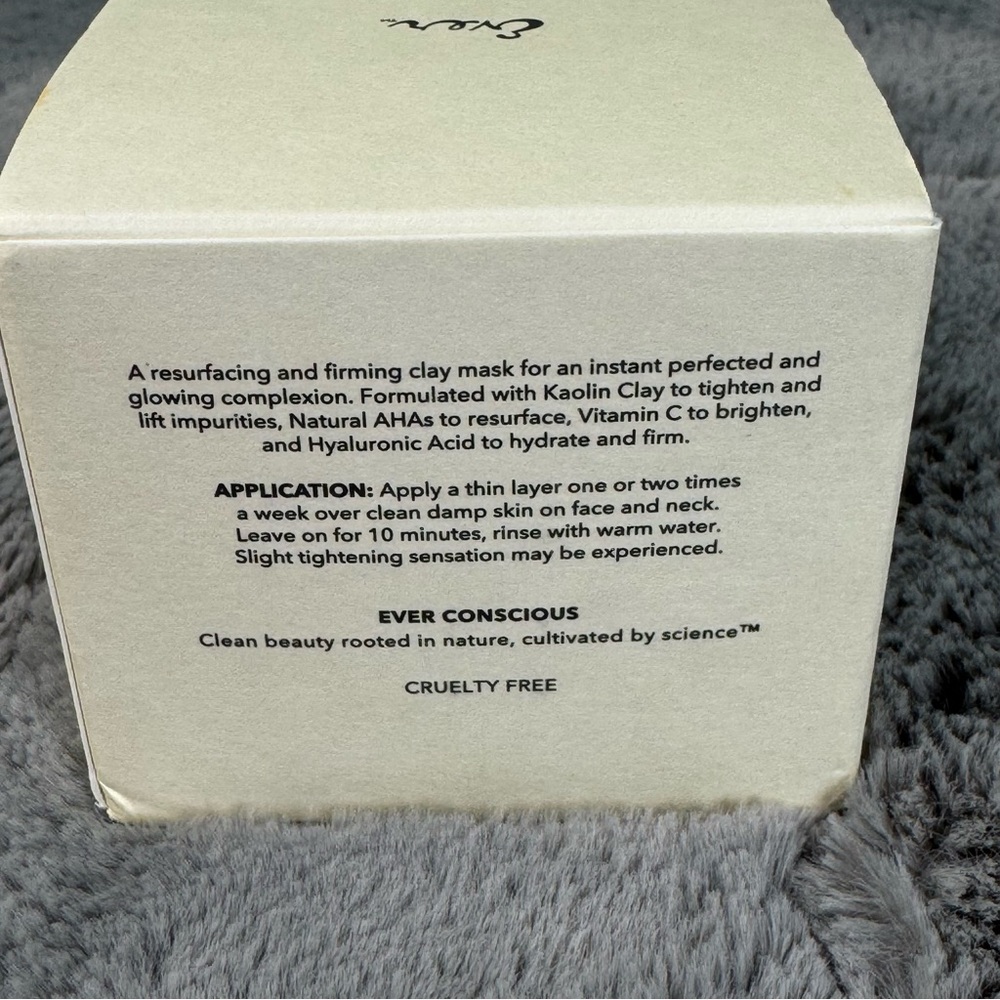 Ever Radiant Resurfacing Firming Clay Mask Hyaluronic Acid Hydrating Smoothing - Picture 2 of 3